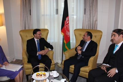 Двустранни срещи на министър Даниел Митов с външните министри на Афганистан и Косово